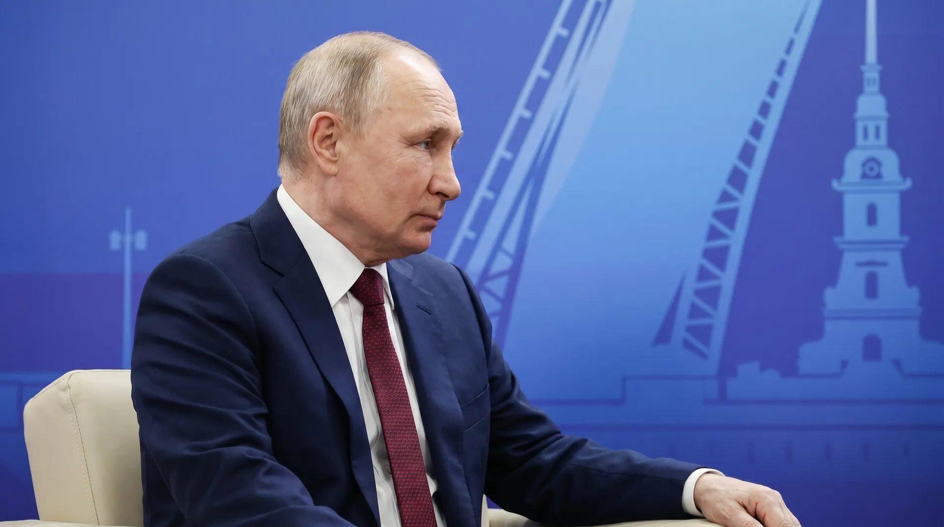 Путин допустил снижение ставки ЦБ — заседание 19 июня, прогноз до 13%
