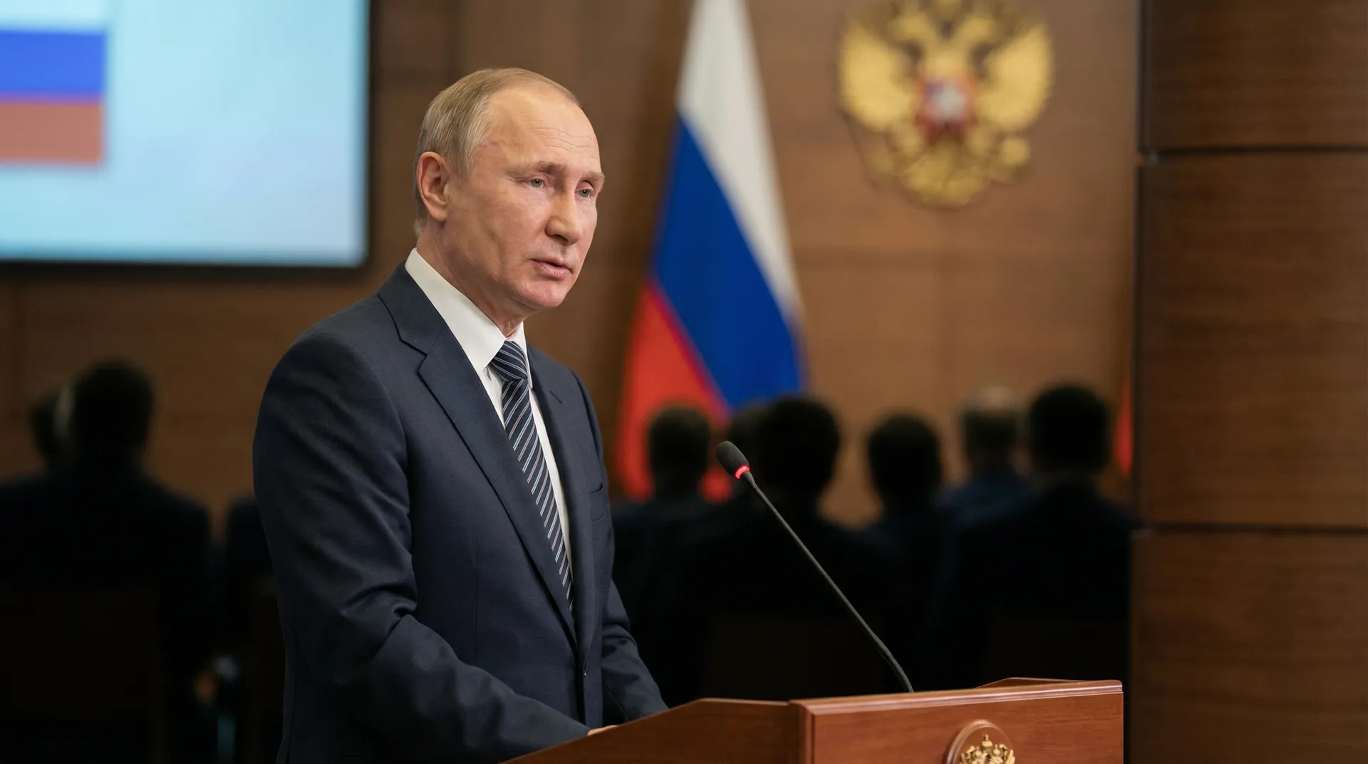 Путин призвал к полному «обелению» экономики и работе вне тени